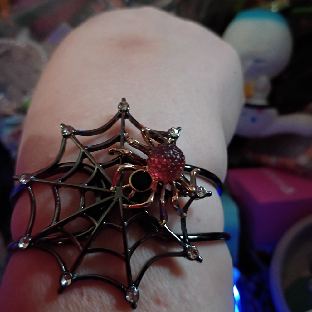 NWT Black Spider Web Clamper Bracelet Gold Spider w/ Blue , Light Purple Accents - Picture 9 of 9
